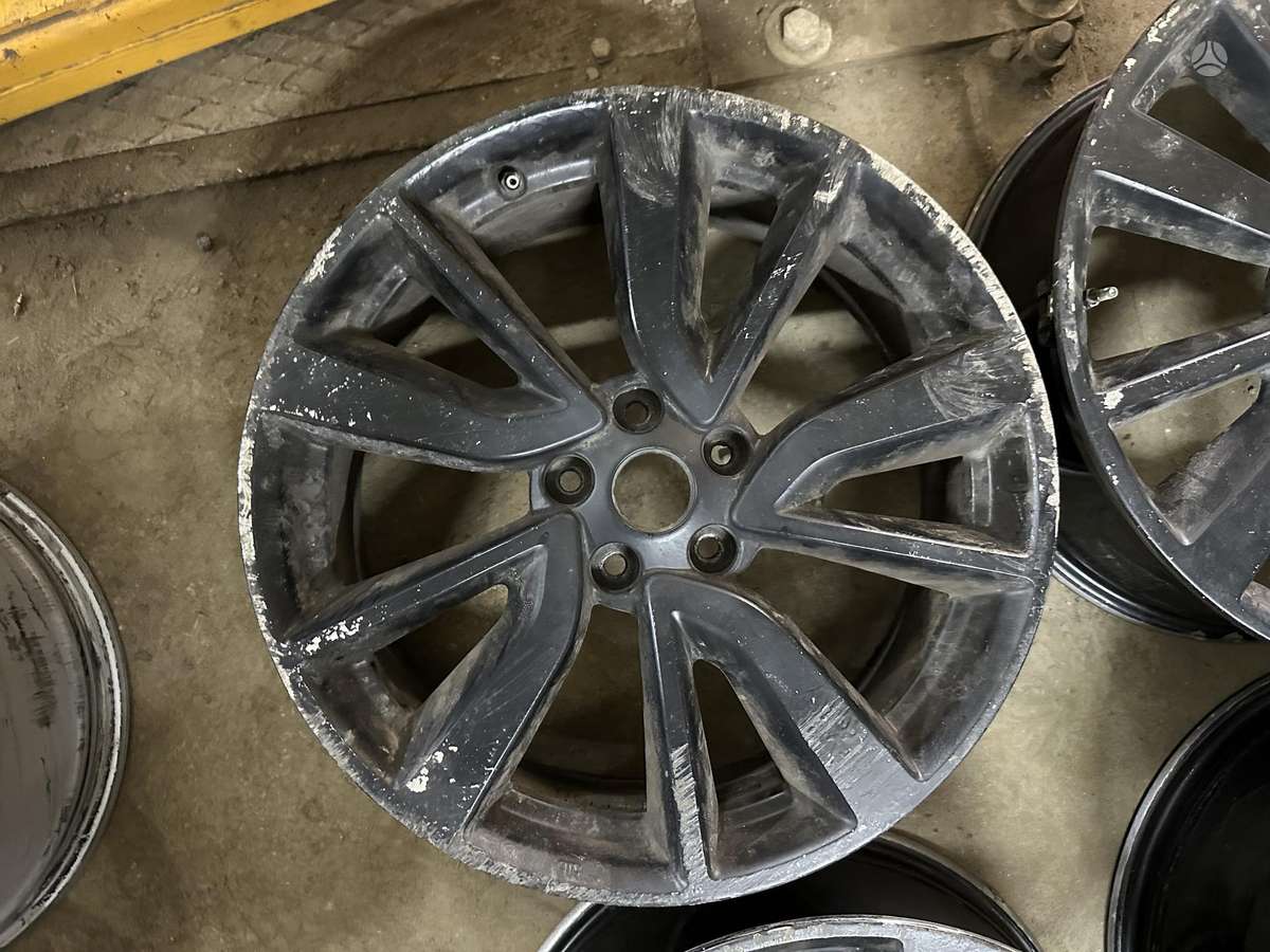 Nissan, light alloy, R19