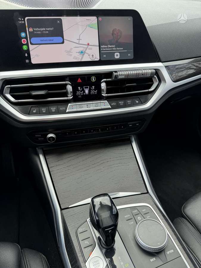 BMW 330, 2.0 l., Седан