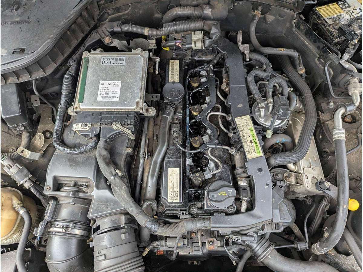 Infiniti Q50 engine