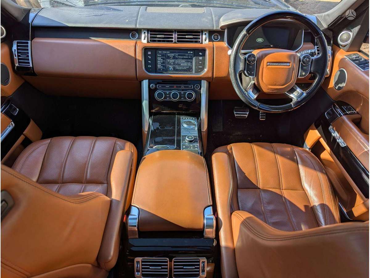 Land Rover Range Rover engine
