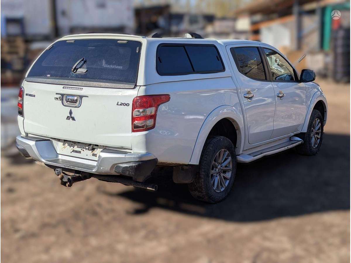 Mitsubishi L200 двигатель