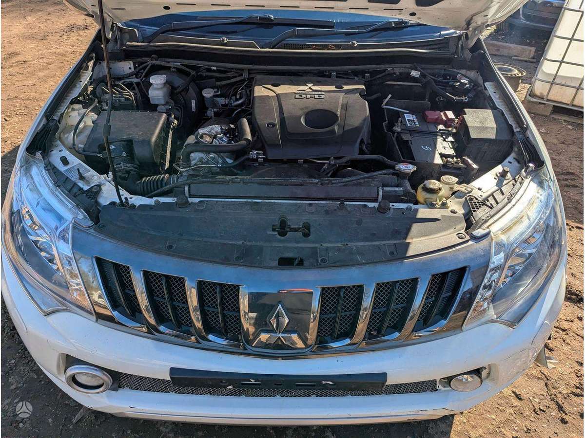 Mitsubishi L200 двигатель