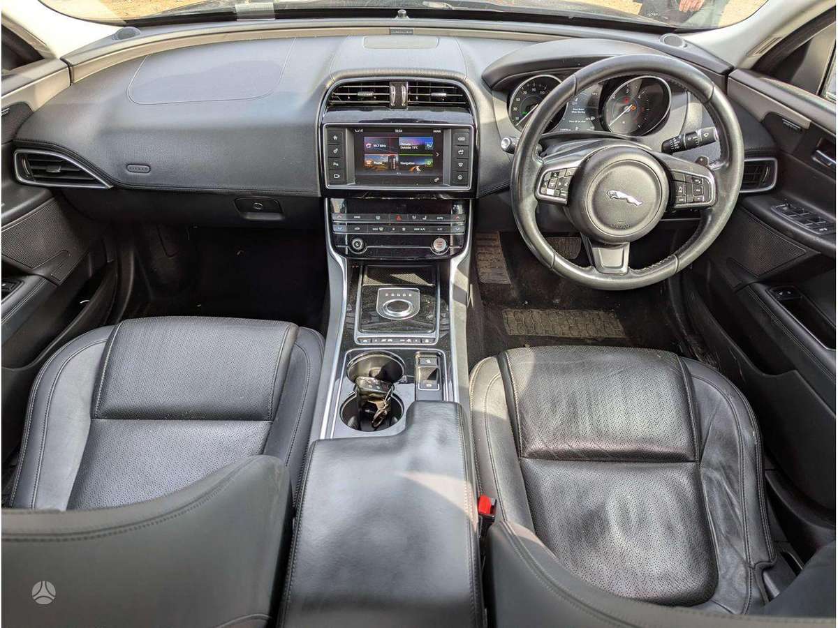 Jaguar XE variklis