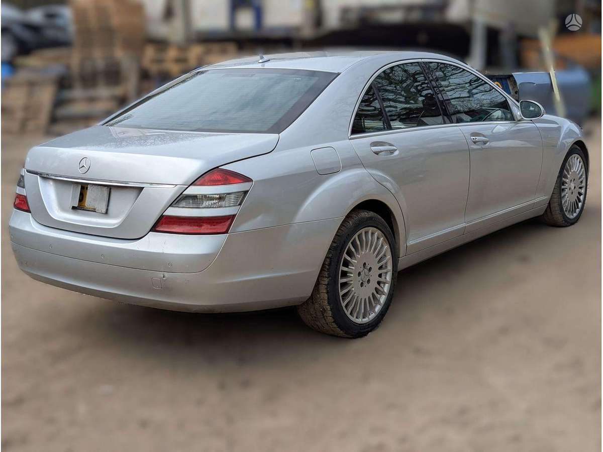 Mercedes-Benz S320 двигатель