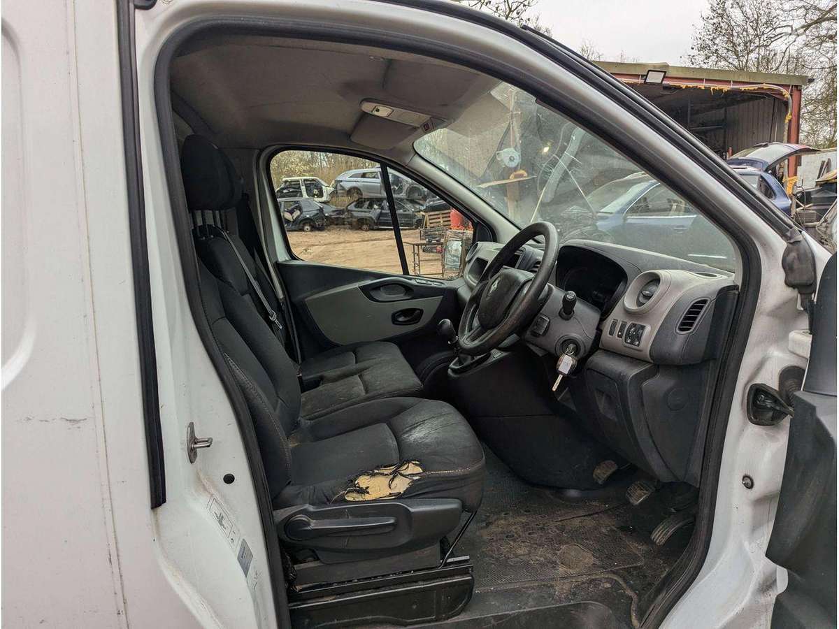 Renault Trafic двигатель