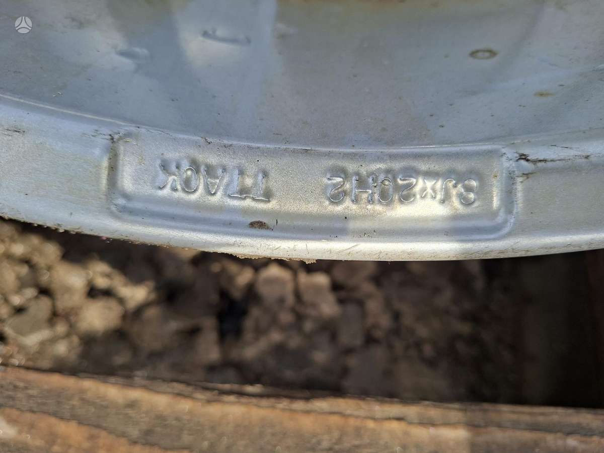 Dezent 8J ET48 67,1, легкосплавные , R20