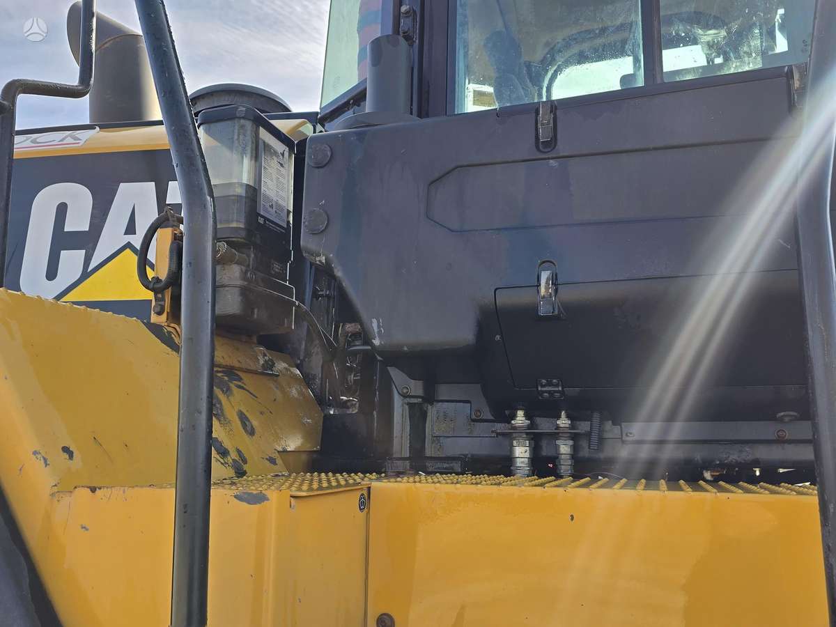 Caterpillar 966M TIK 9600m/h, frontal loader