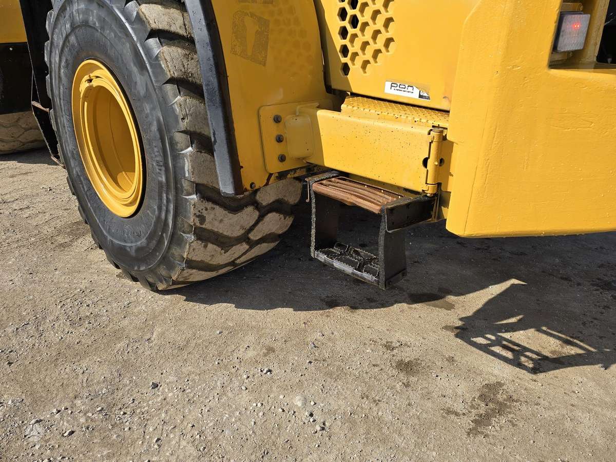 Caterpillar 966M TIK 9600m/h, frontal loader