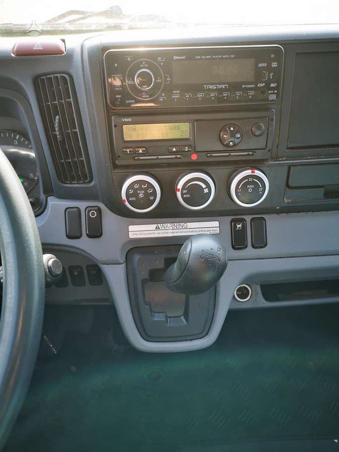 Mitsubishi 7C18 canter, box trucks / box vans