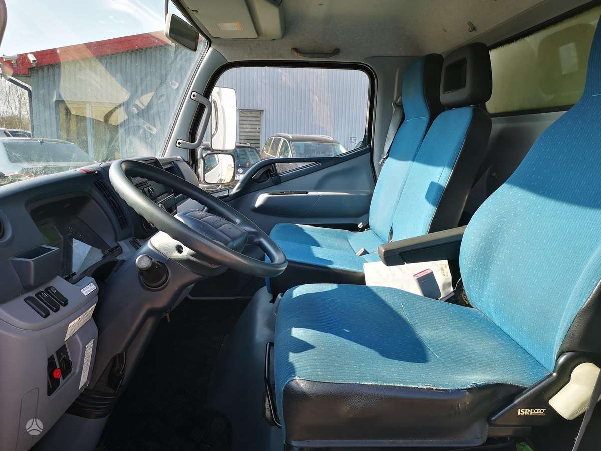 Mitsubishi 7C18 canter, box trucks / box vans