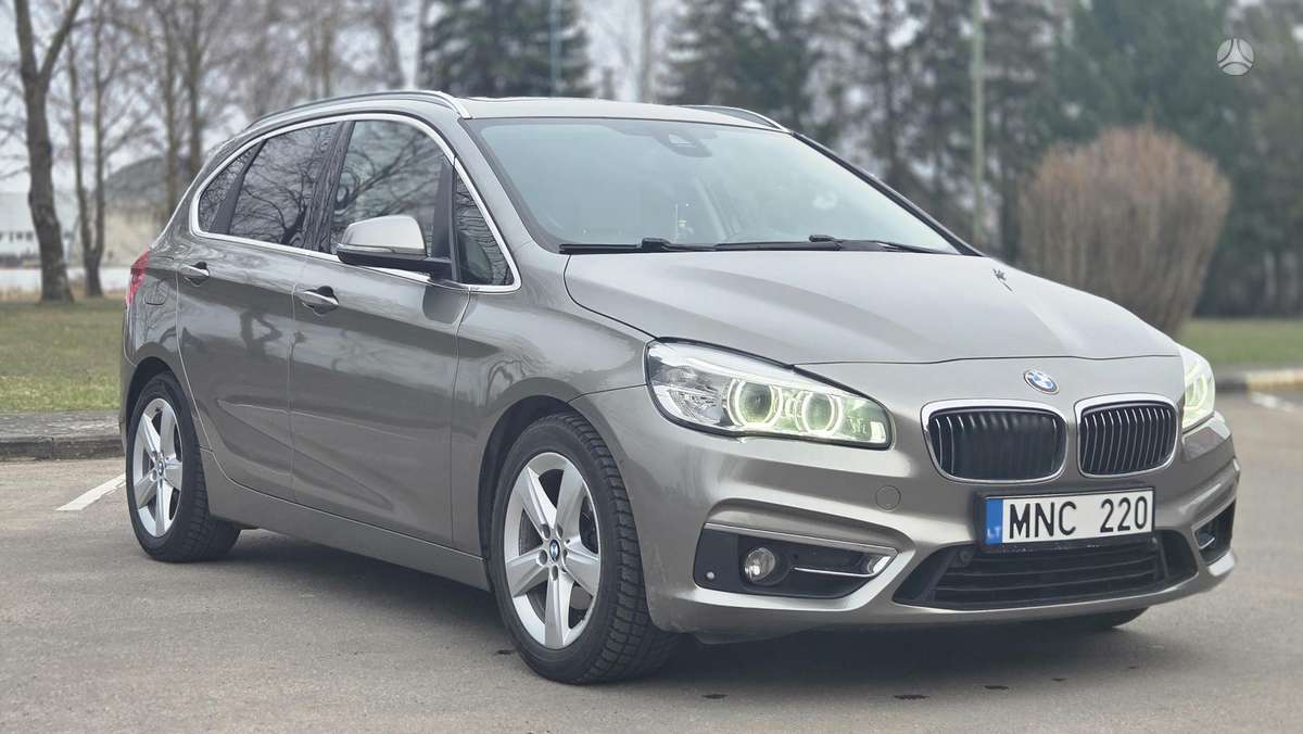 BMW 218 Active Tourer, 2.0 l., hatchback