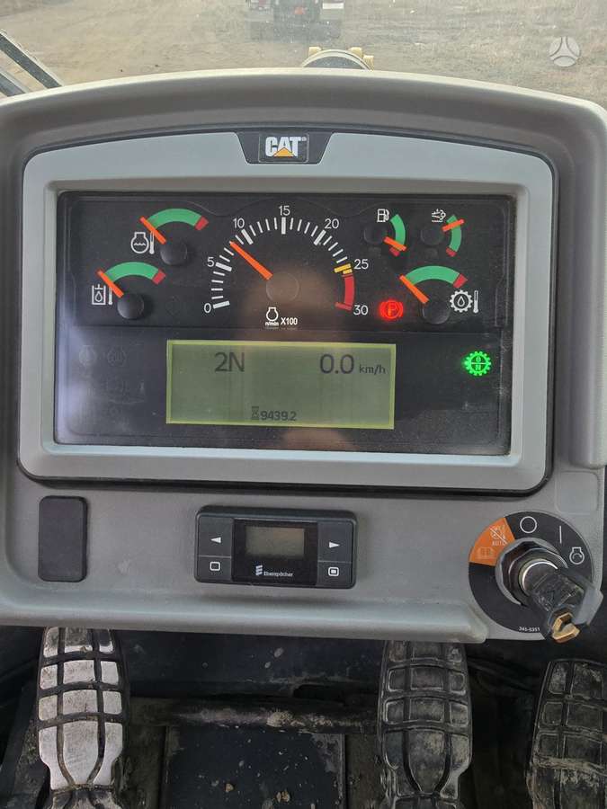 Caterpillar 966M TIK 9600m/h, frontal loader
