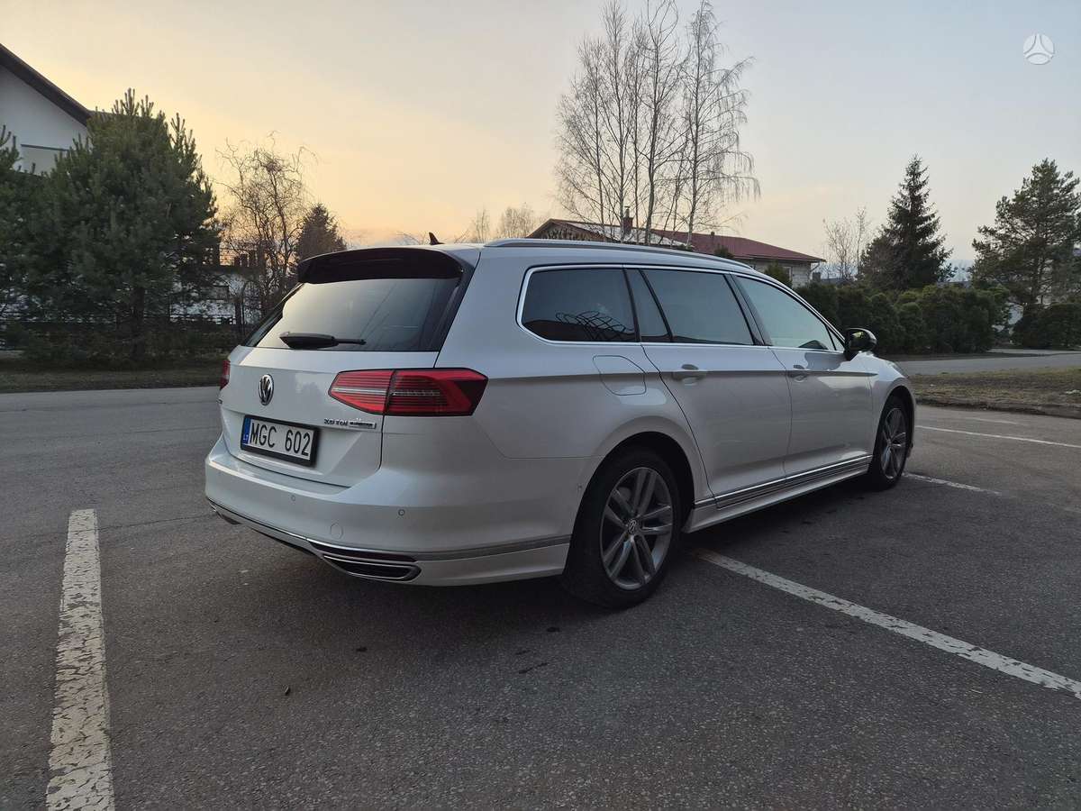 Volkswagen Passat, 2.0 l., Универсал