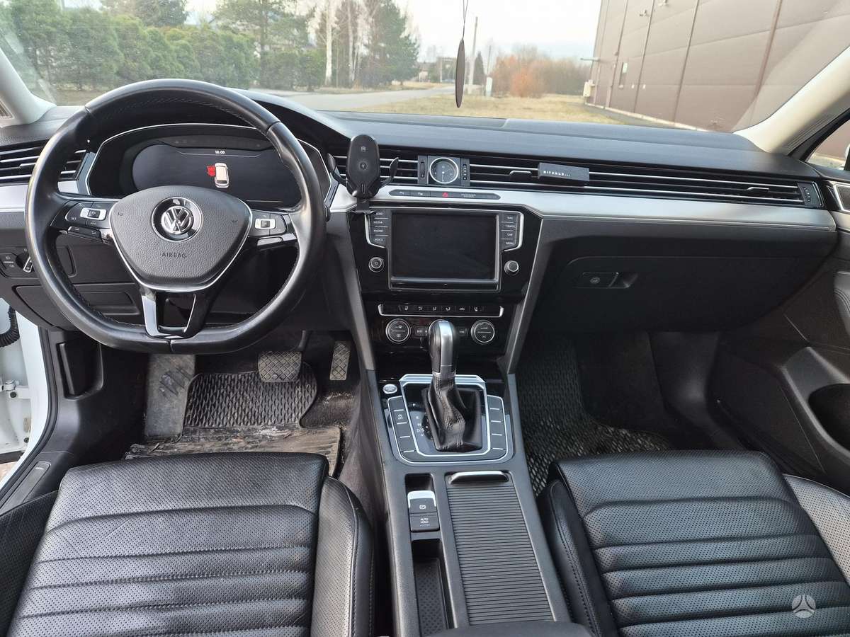 Volkswagen Passat, 2.0 l., Универсал