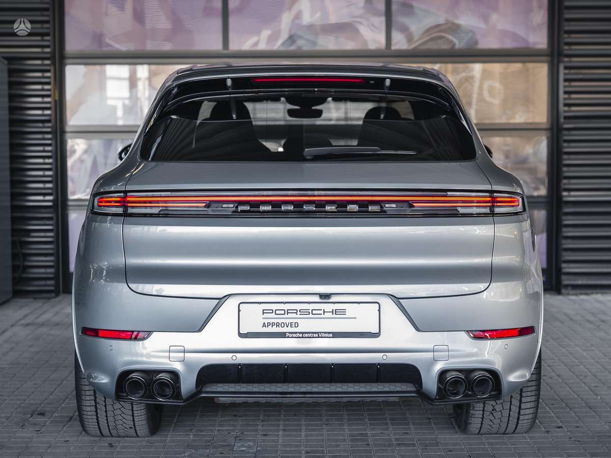 Porsche Cayenne - 4