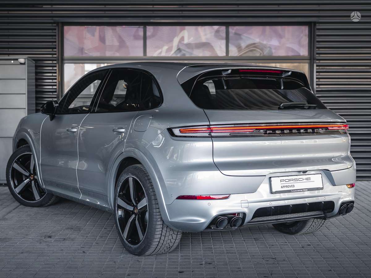 Porsche Cayenne - 3