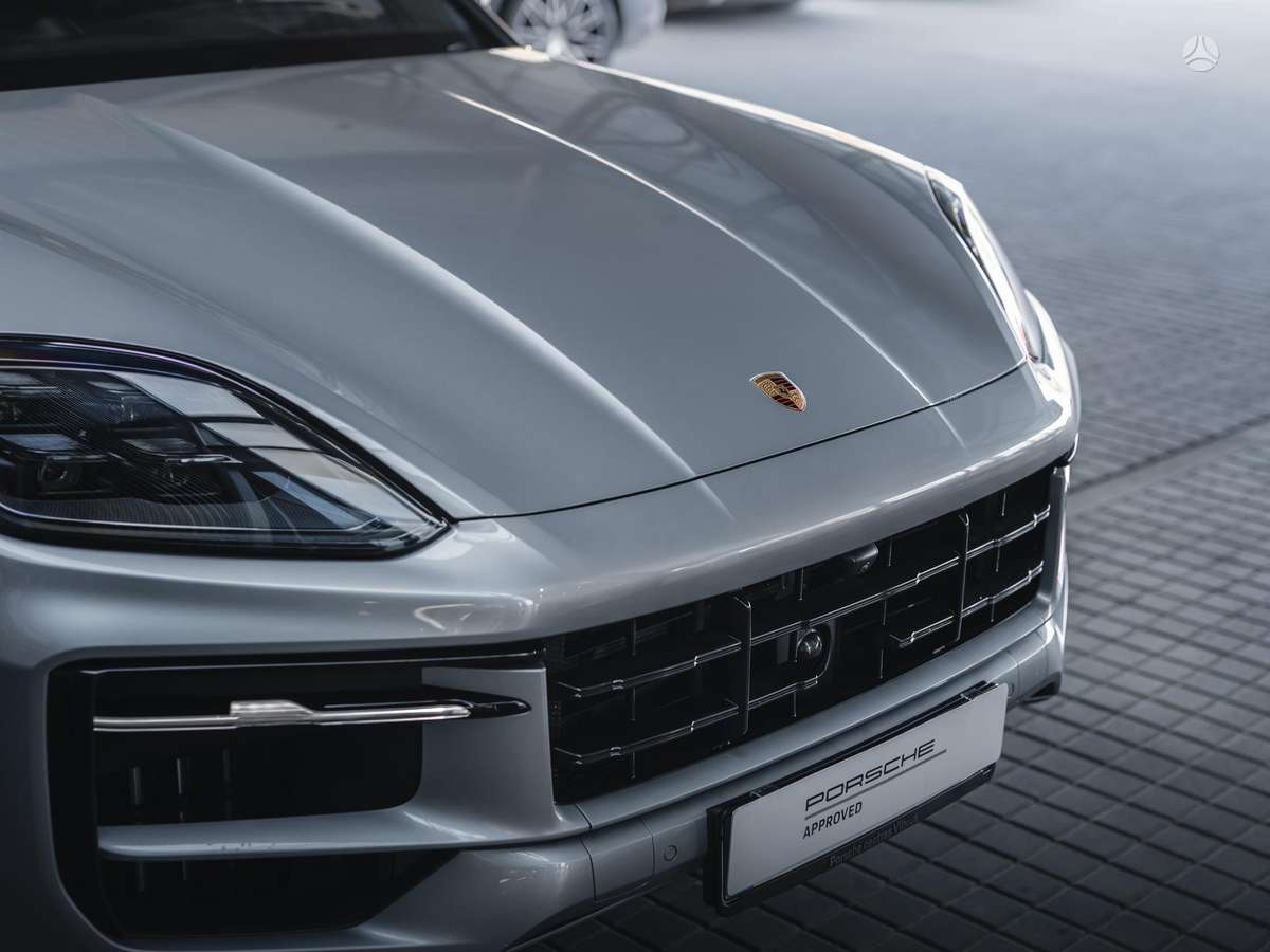 Porsche Cayenne - 9