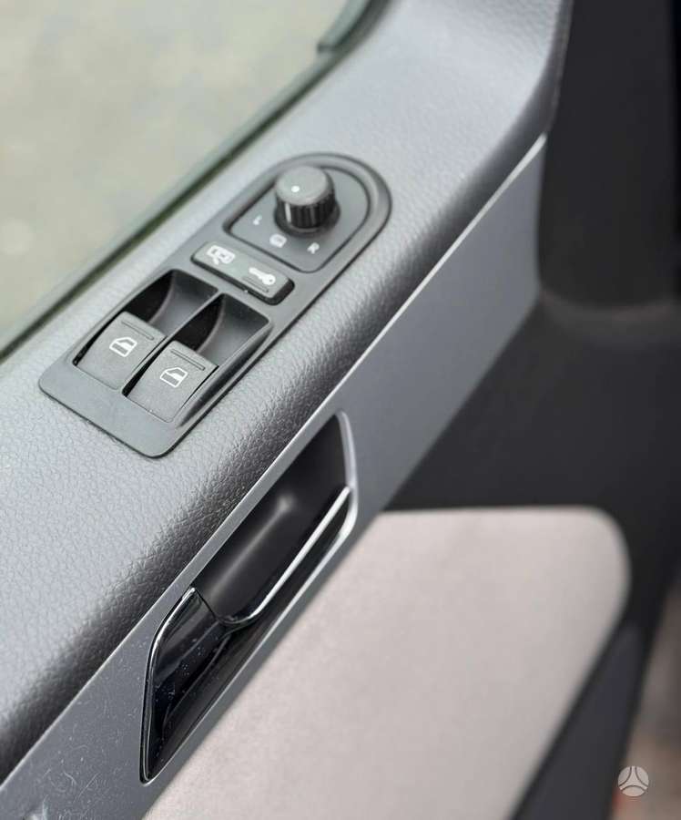 Volkswagen Multivan, 2.5 l., Минивэн