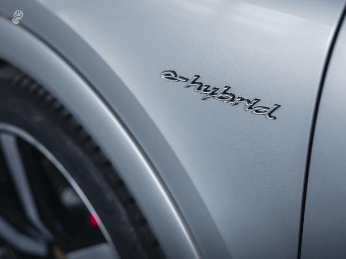 Porsche Cayenne - 11