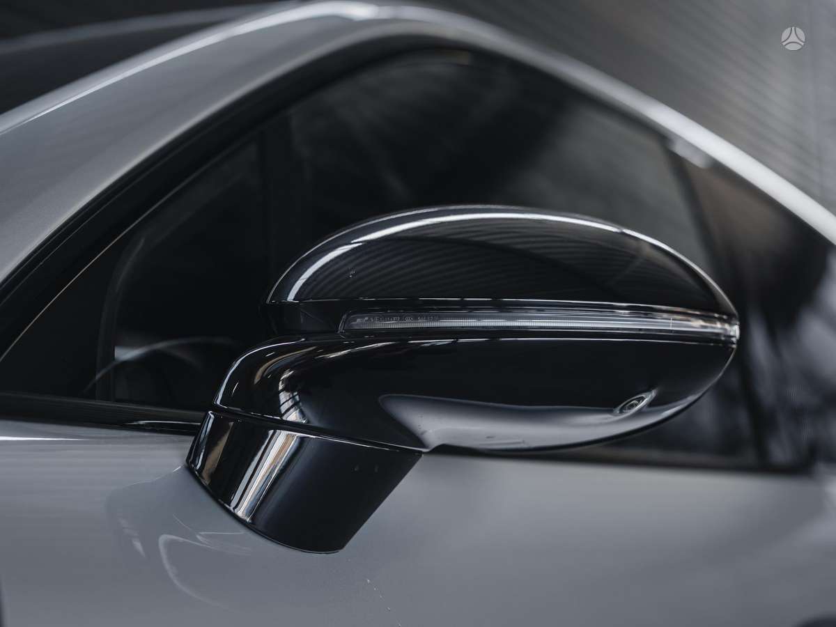 Porsche Cayenne - 12