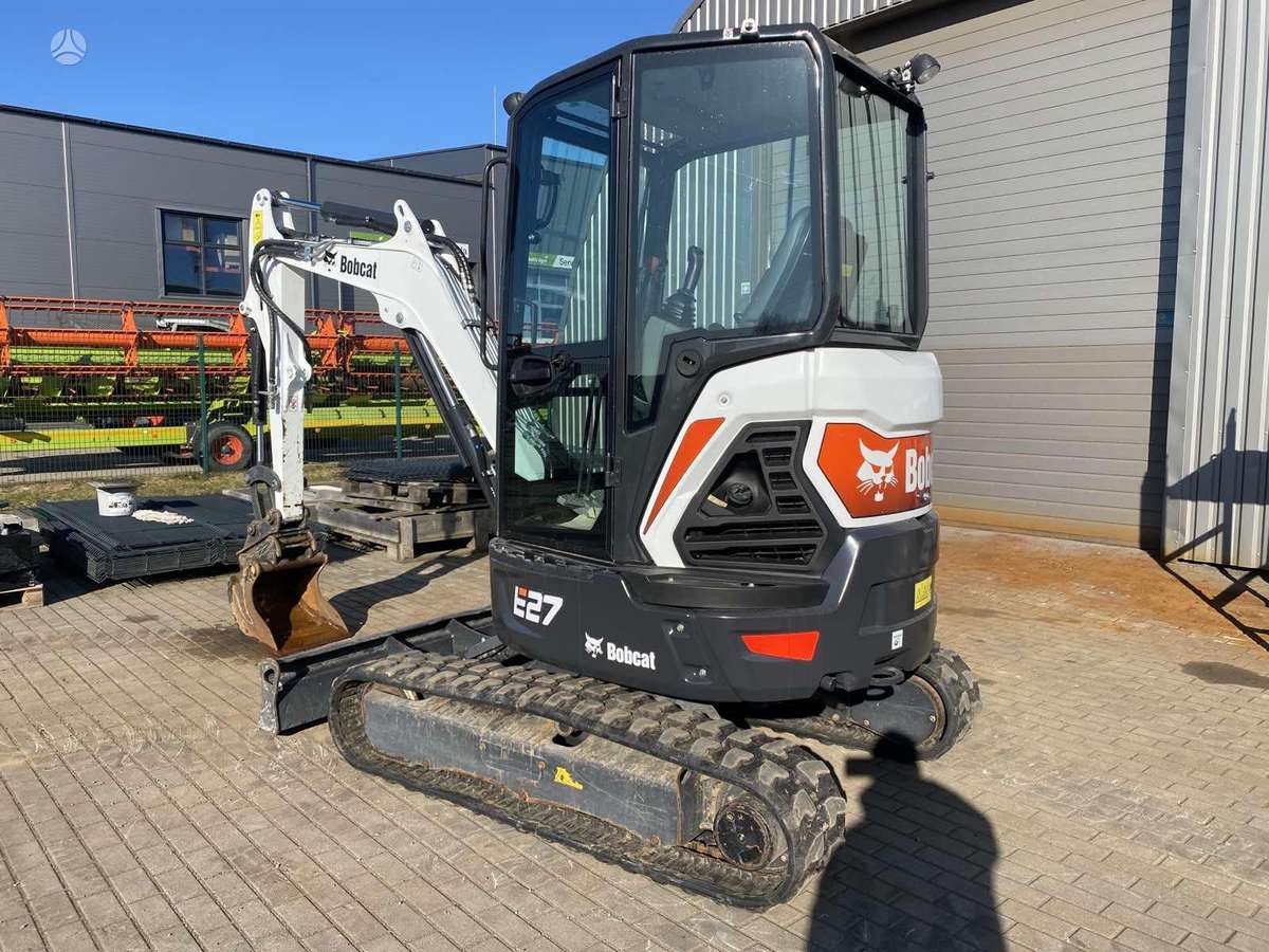Bobcat E27, mini excavator