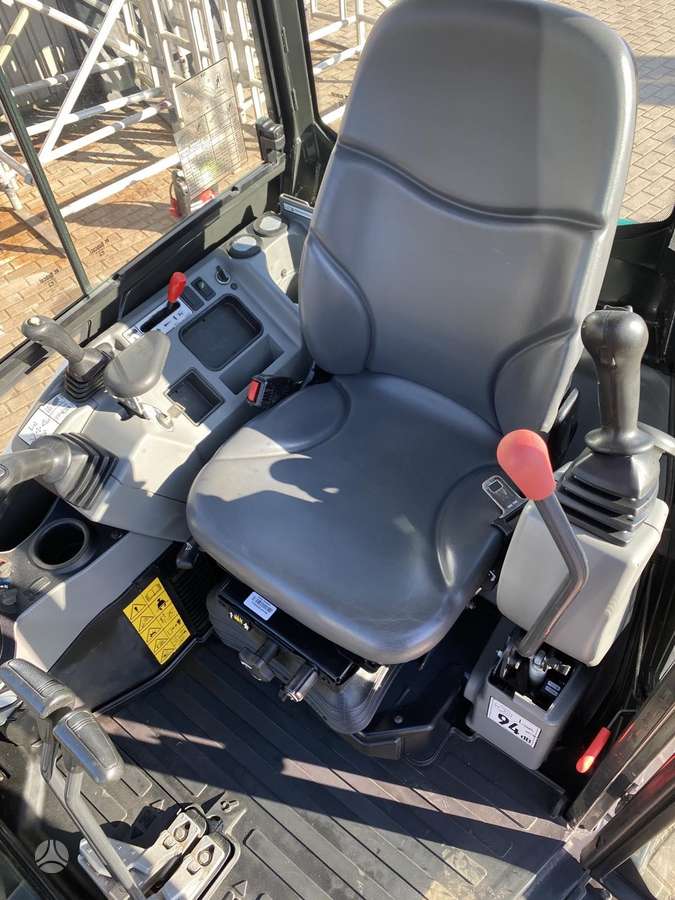 Bobcat E27, мини-экскаваторы