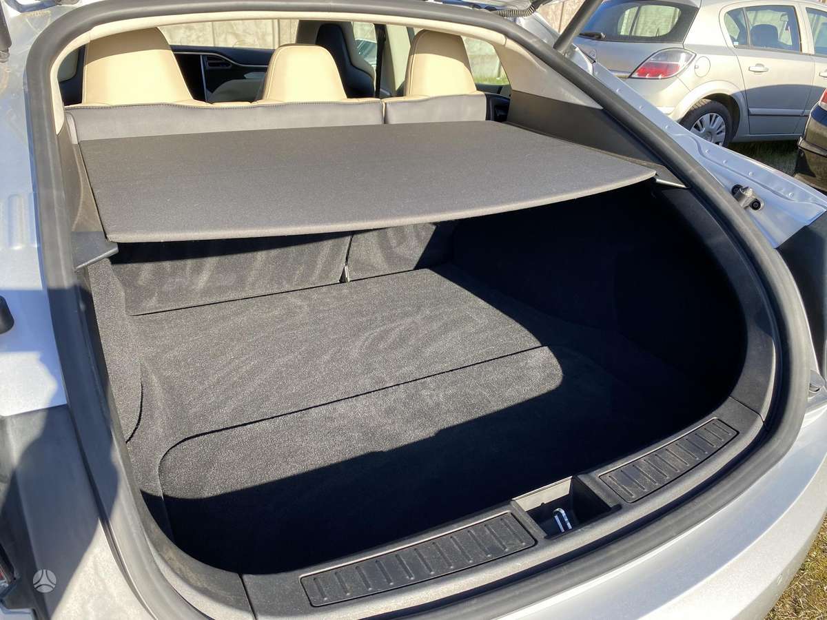Tesla Model S, 90 кВт·ч, Седан