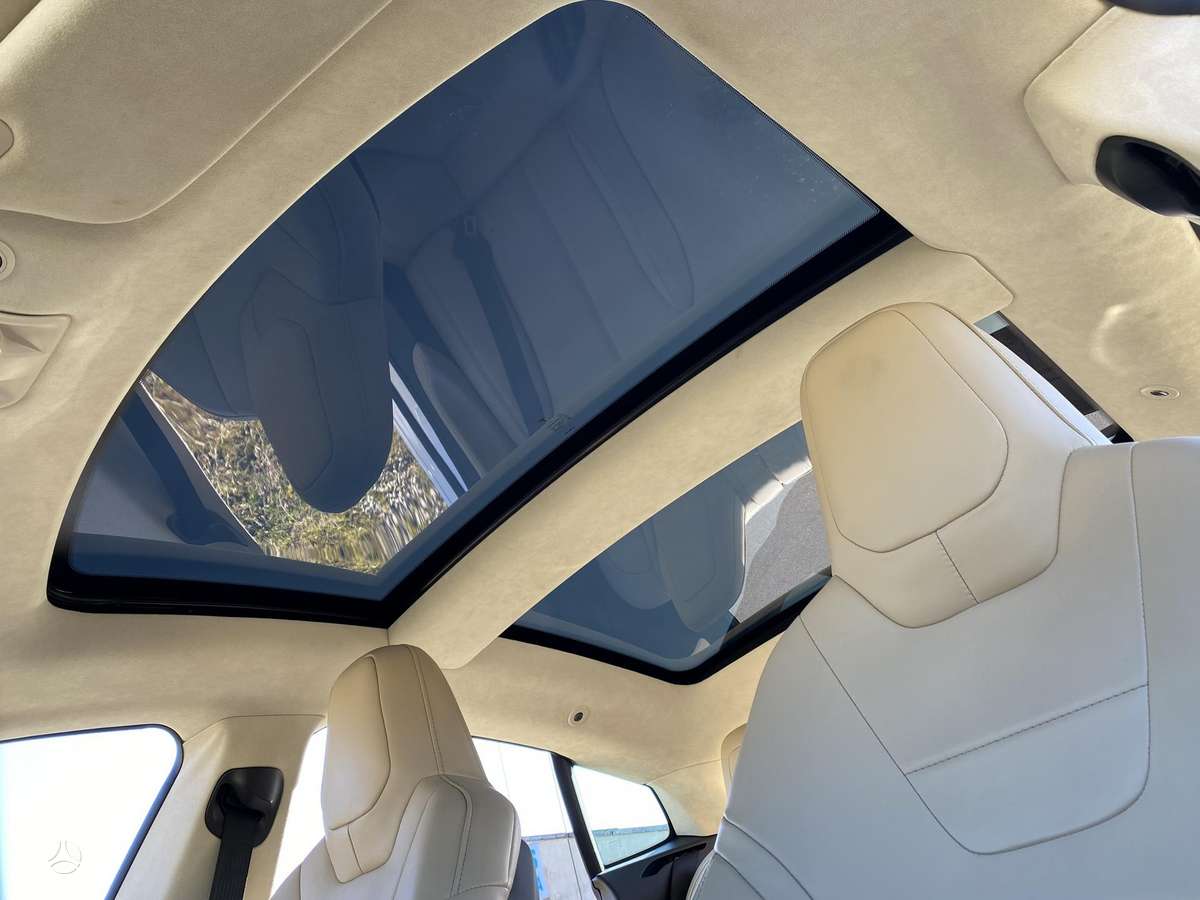 Tesla Model S, 90 кВт·ч, Седан