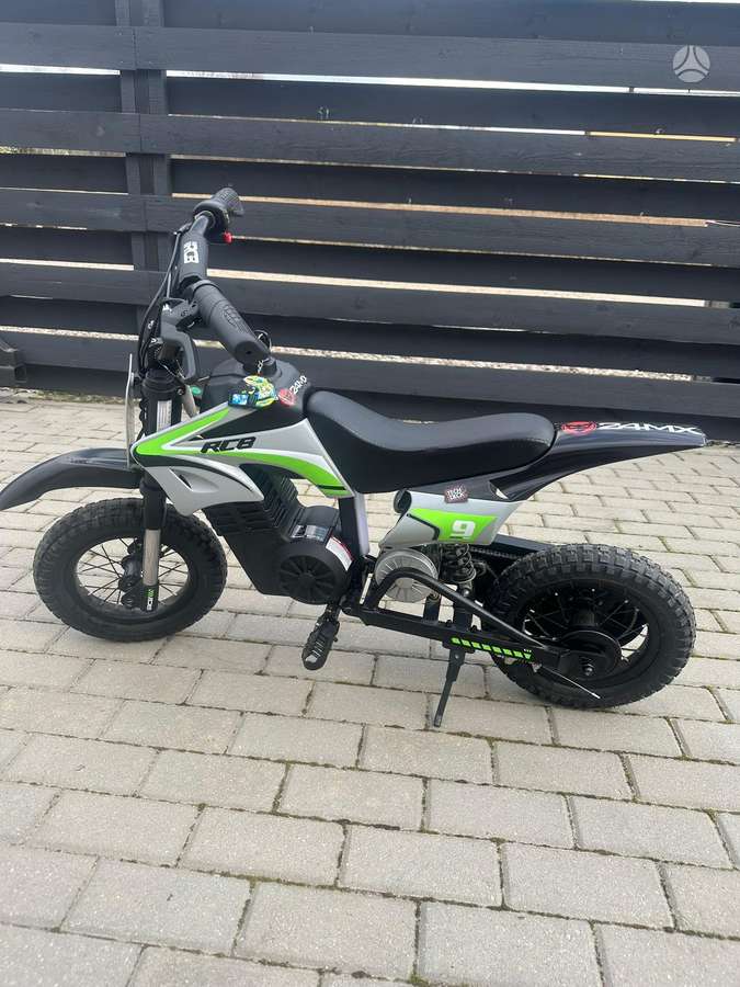 Yamaha MT 07, street / classic
