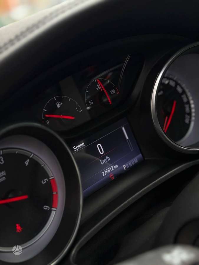Opel Insignia, universalas