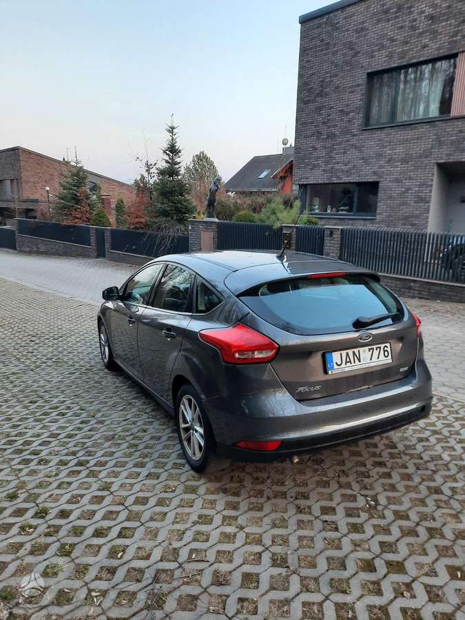 Ford Focus, 1.0 l., hatchback