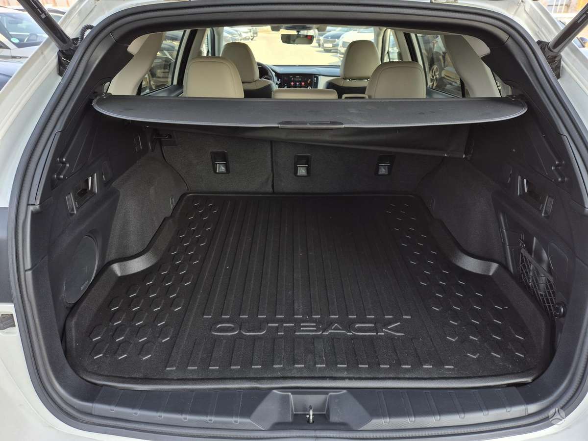 Subaru Outback - 12