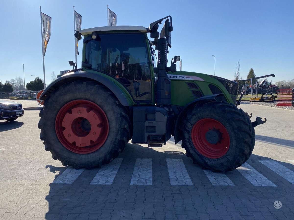 Fendt 720 Power Plus, traktori