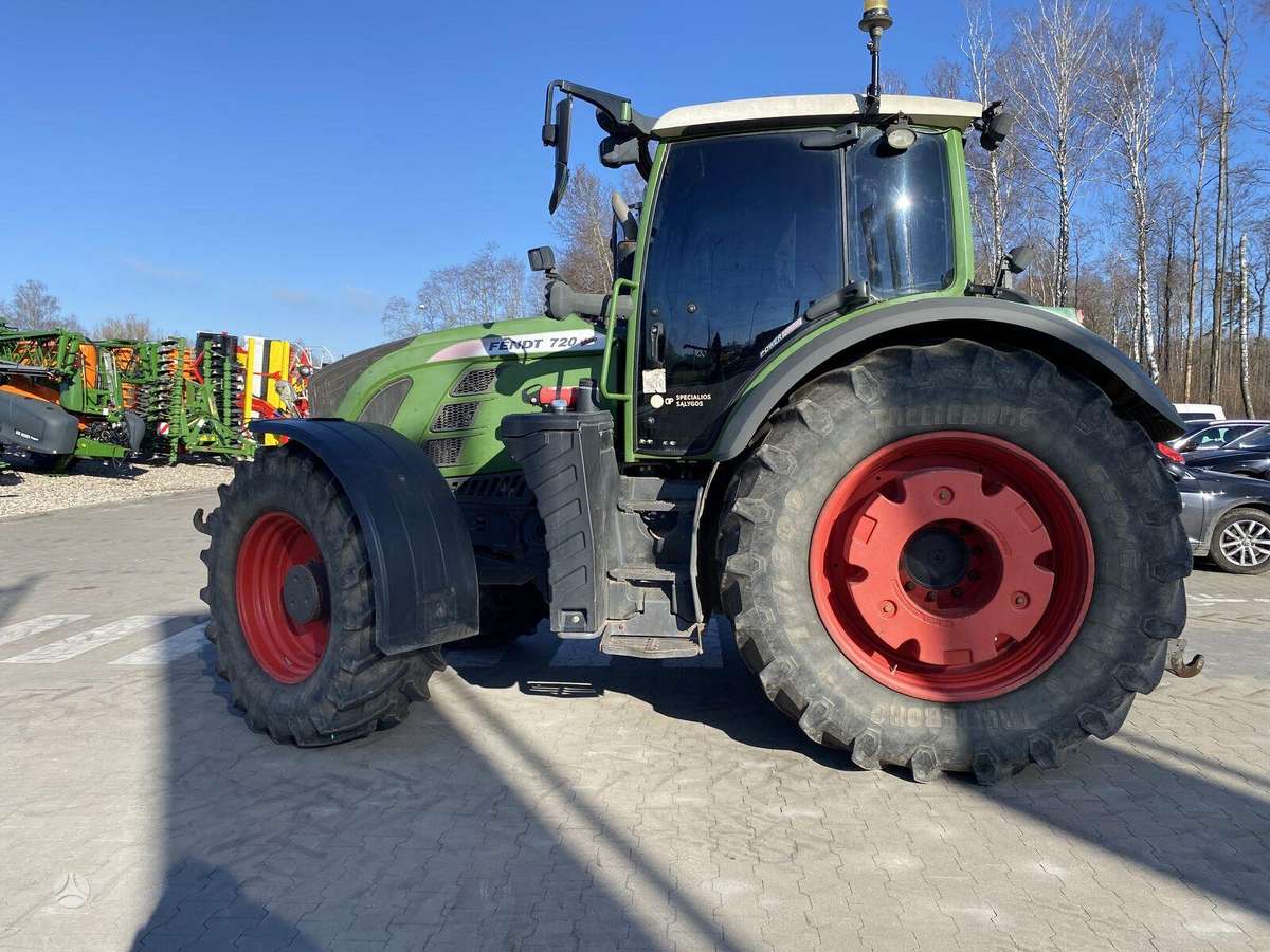 Fendt 720 Power Plus, traktoriai