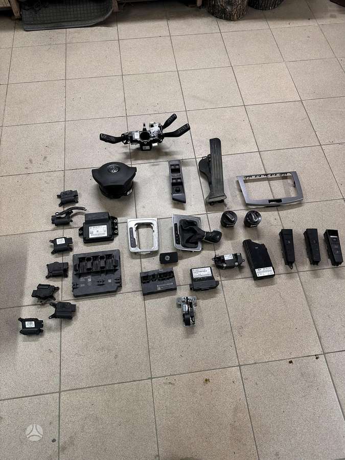 Volkswagen Passat electrical system parts