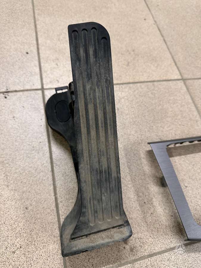 Volkswagen Passat electrical system parts