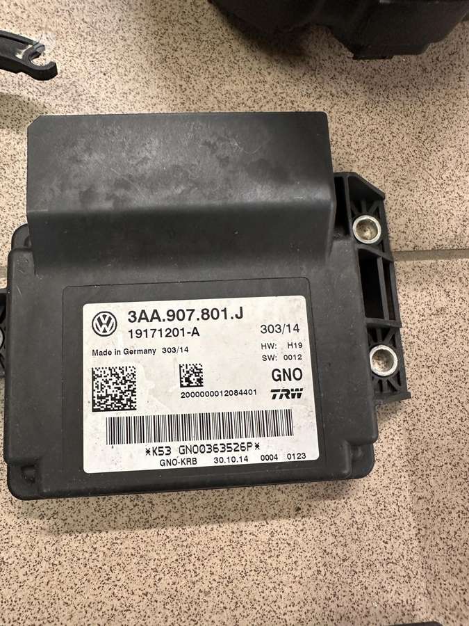 Volkswagen Passat electrical system parts