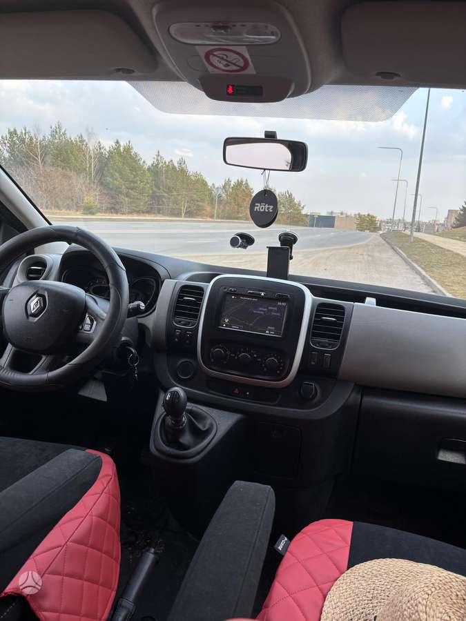 Renault Trafic - 8