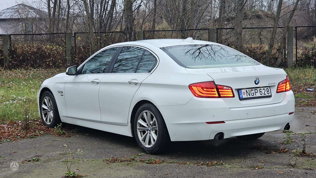 BMW 535, 3.0 l., Седан