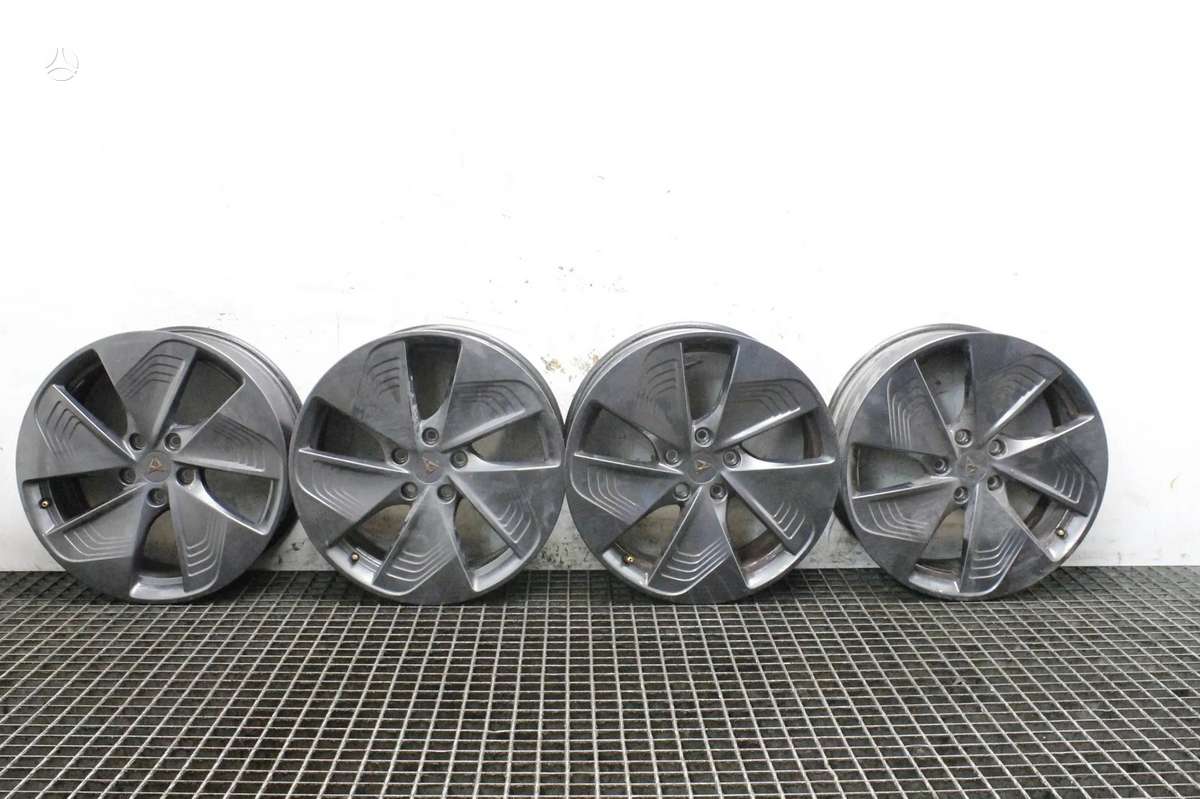 Cupra Born, lengvojo lydinio, R18