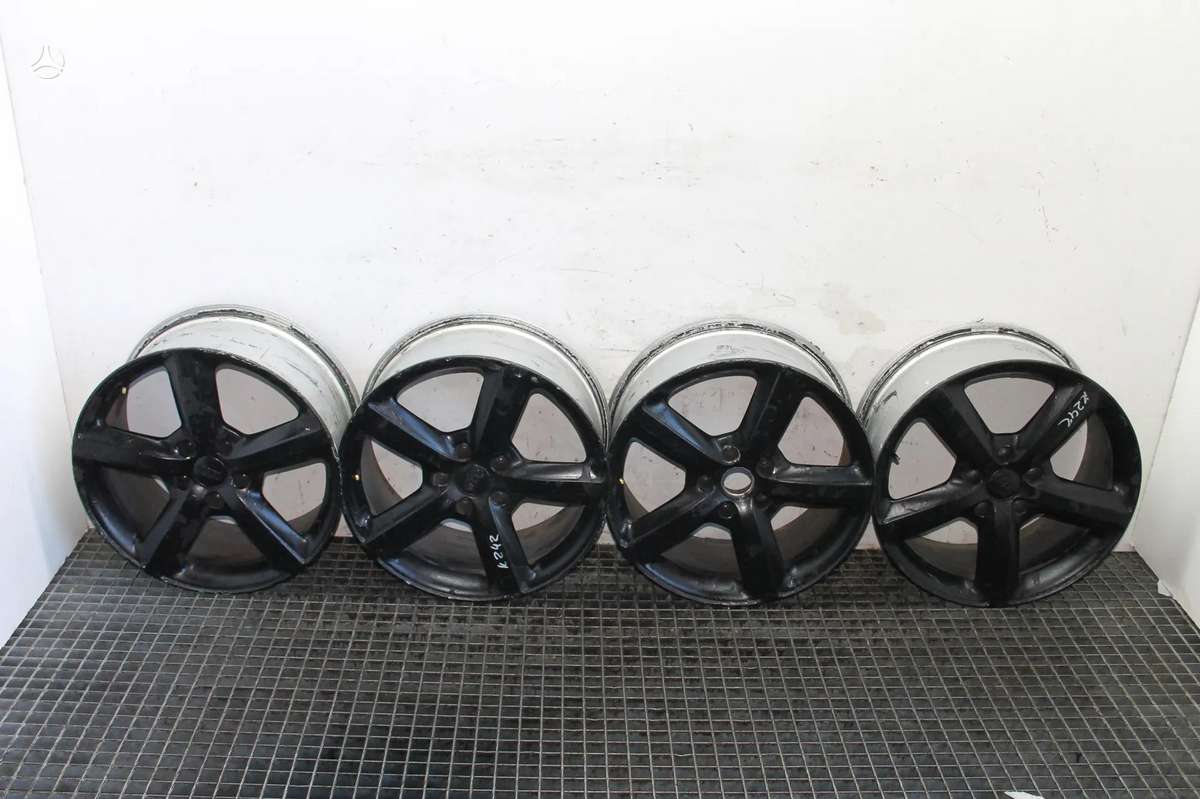 Audi Q7, lengvojo lydinio, R20