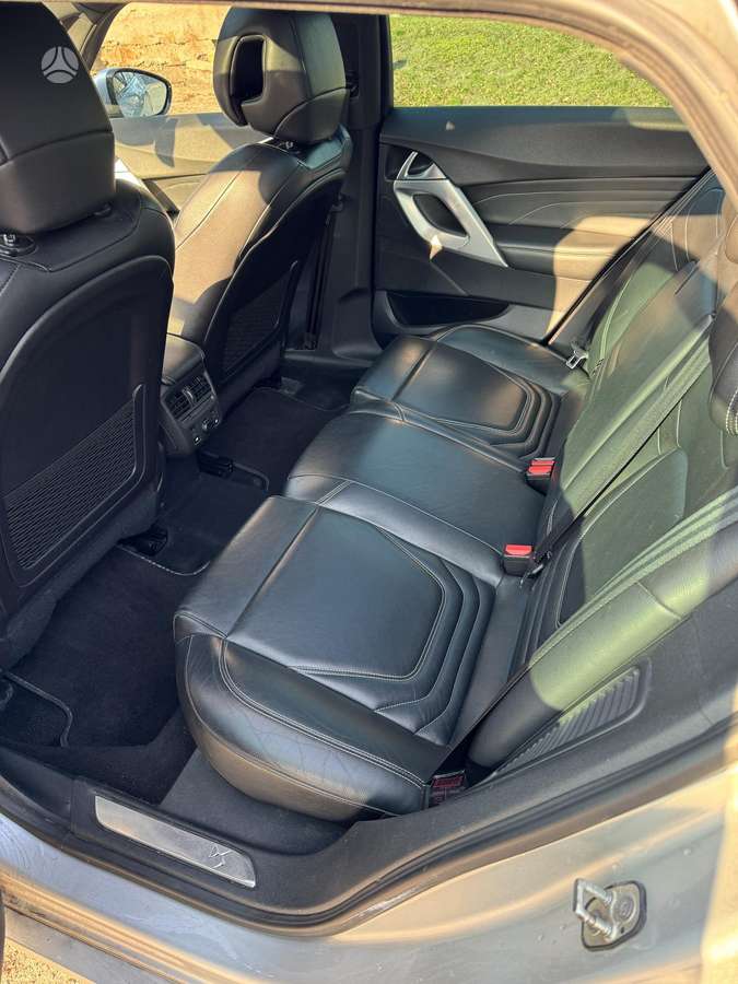 Citroen DS5, 2.0 l., hatchback