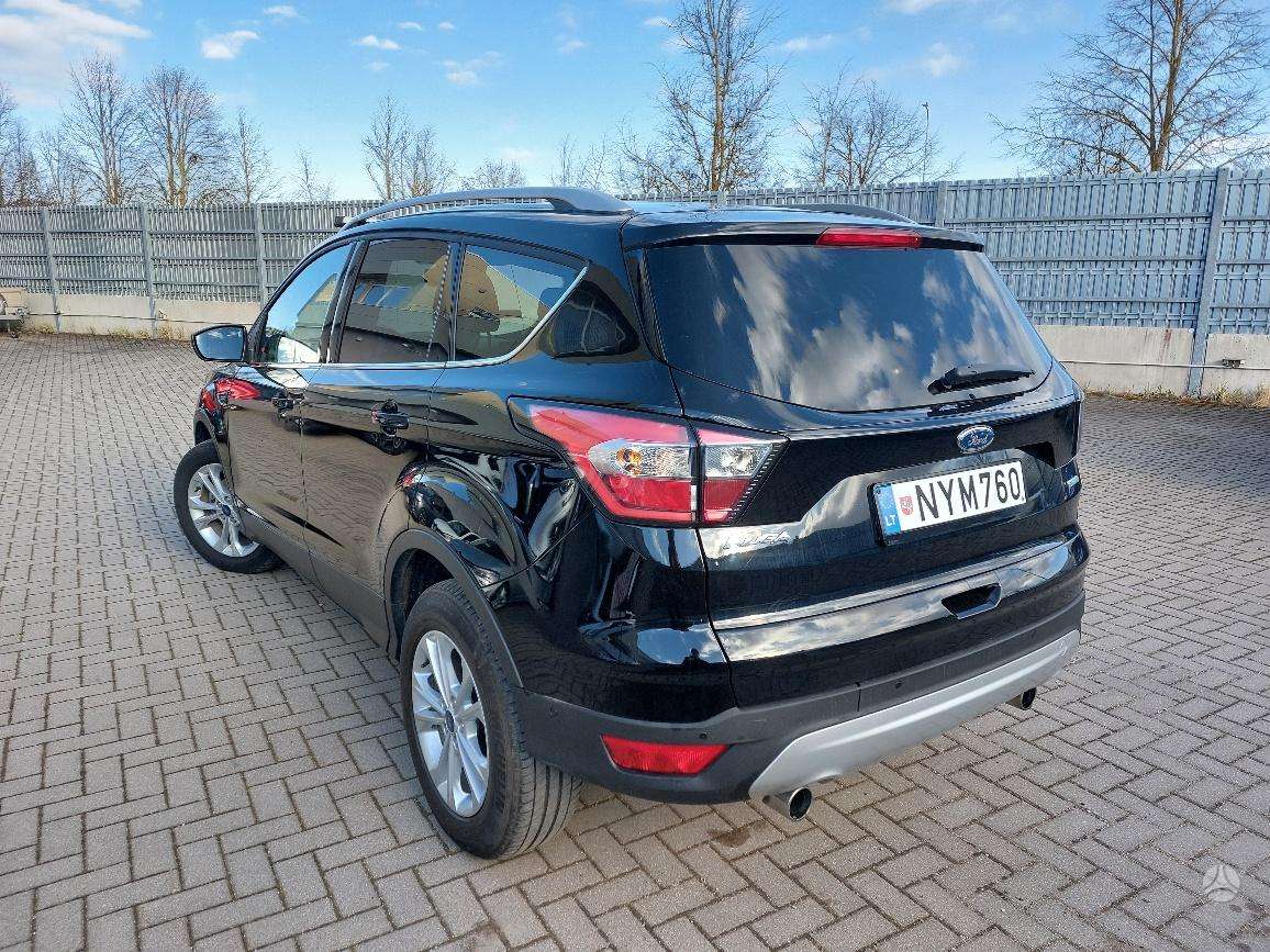 Ford Kuga, visurgājējs / krosovers