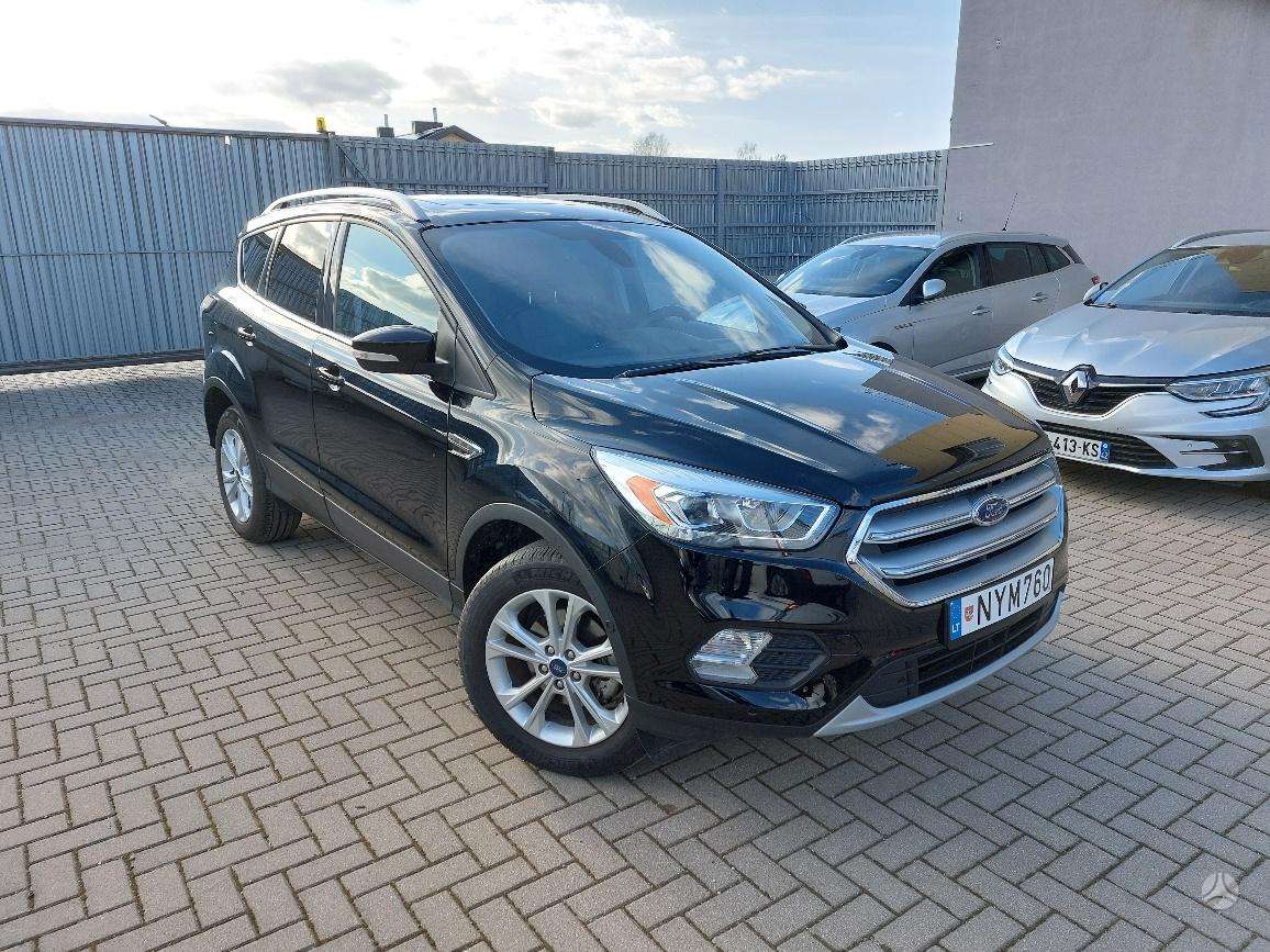 Ford Kuga, visurgājējs / krosovers