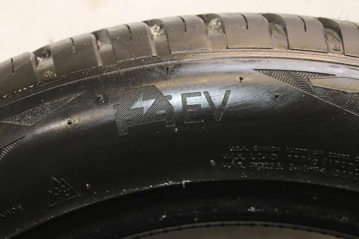 Hankook FlexClimate EV, всесезонные 215/55 R18