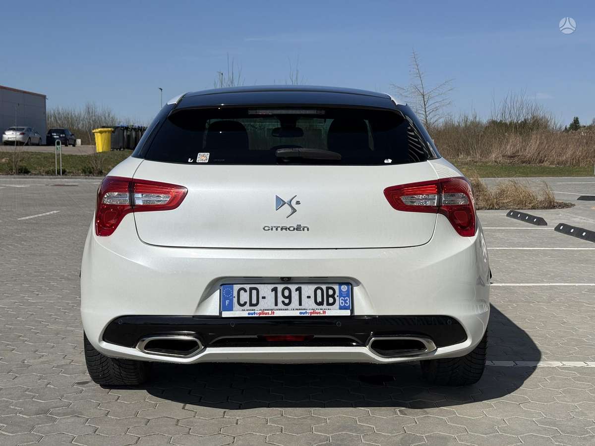 Citroen DS5, 1.6 l., Хэтчбек