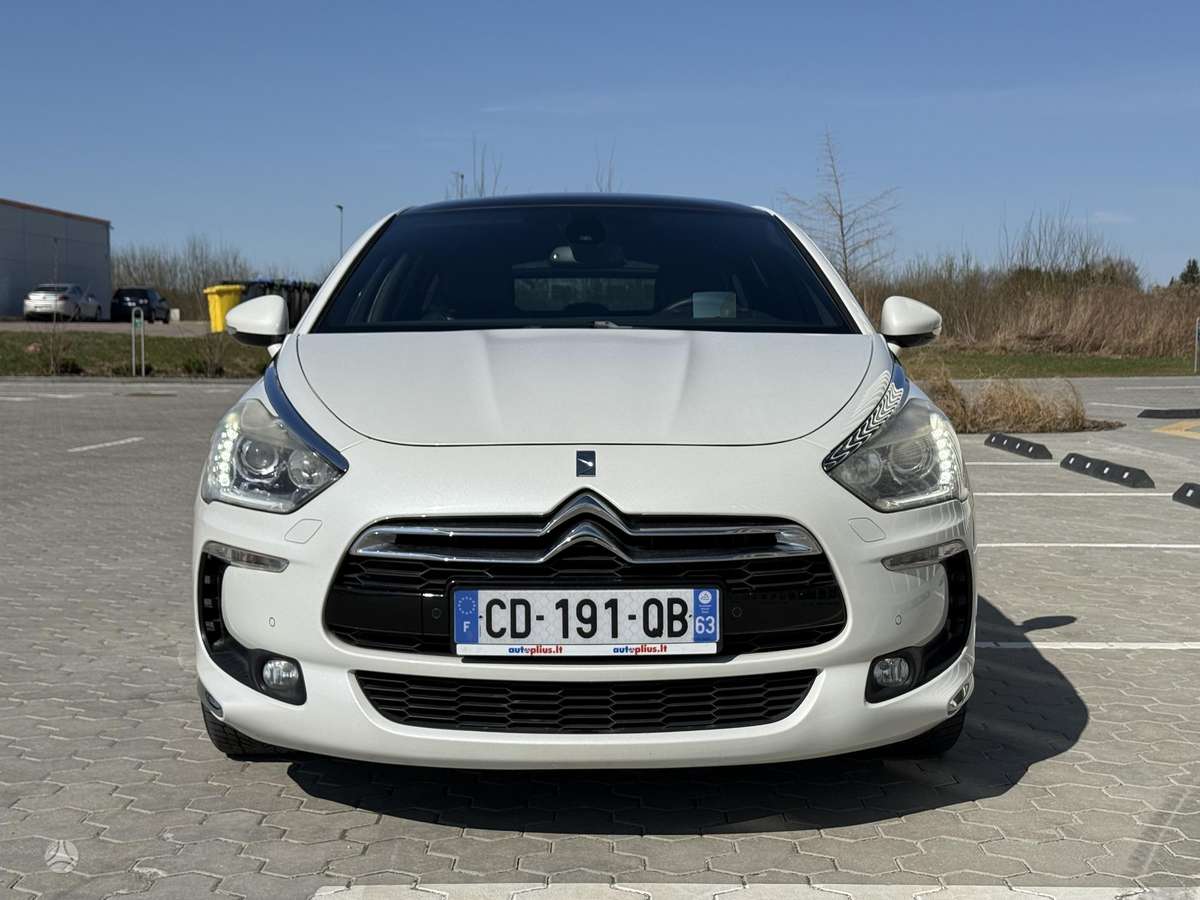 Citroen DS5, 1.6 l., Хэтчбек
