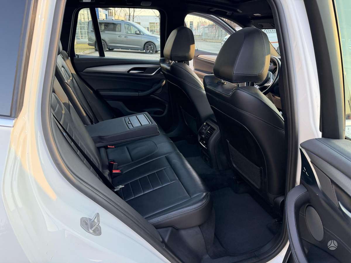 BMW X3, 2.0 l., Внедорожник / Кроссовер