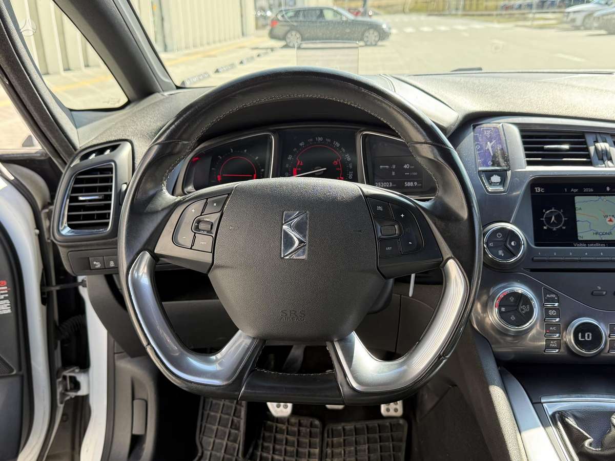 Citroen DS5, 1.6 l., Хэтчбек