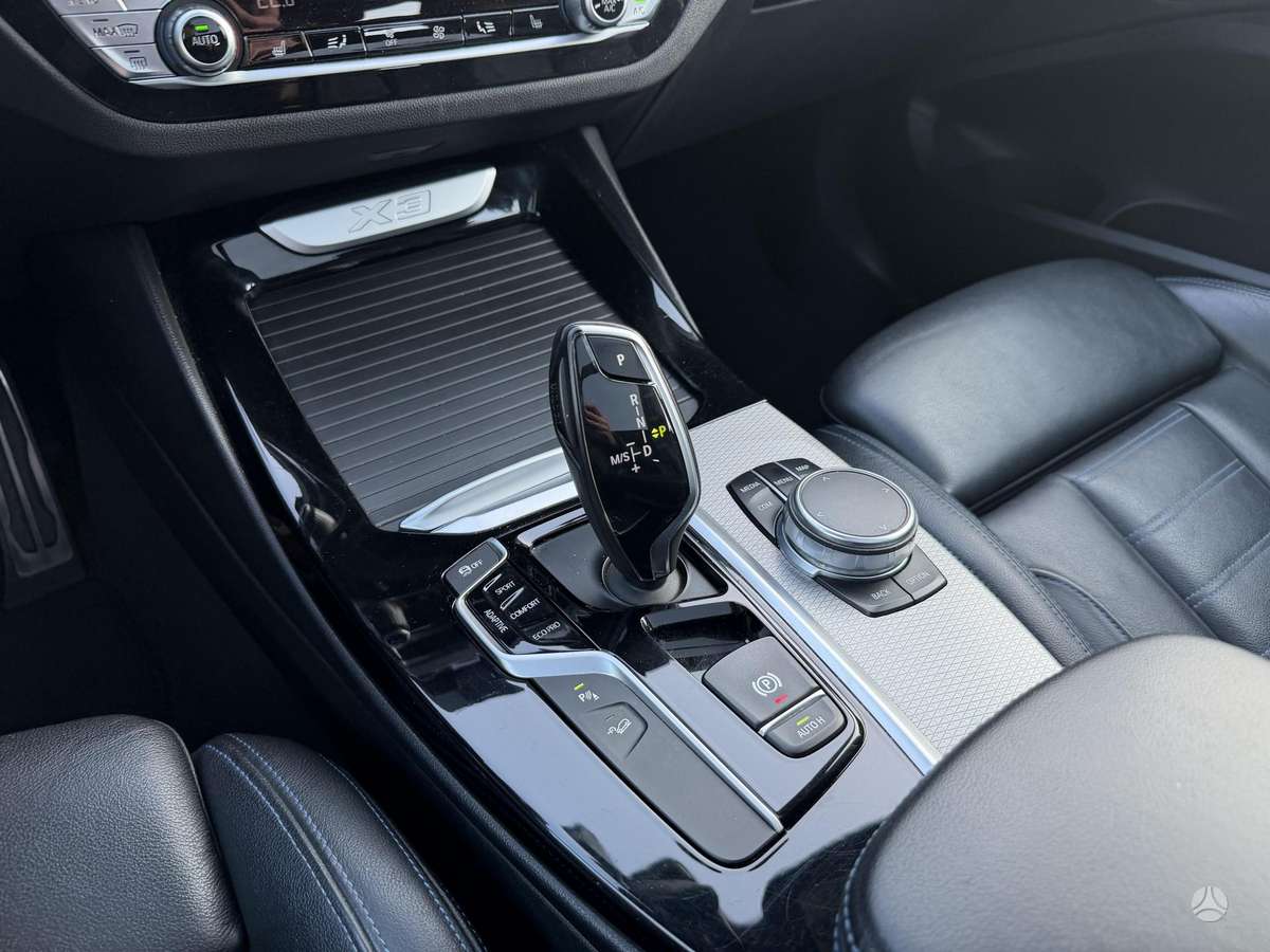 BMW X3, 2.0 l., Внедорожник / Кроссовер